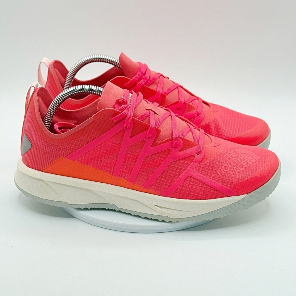 The North Face Flypack Lace Trail Sneaker Size 6 Womens Coral/White NEW‎